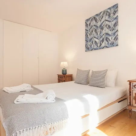 Apartment Moniz Blue By Lu Holidays Lissabon